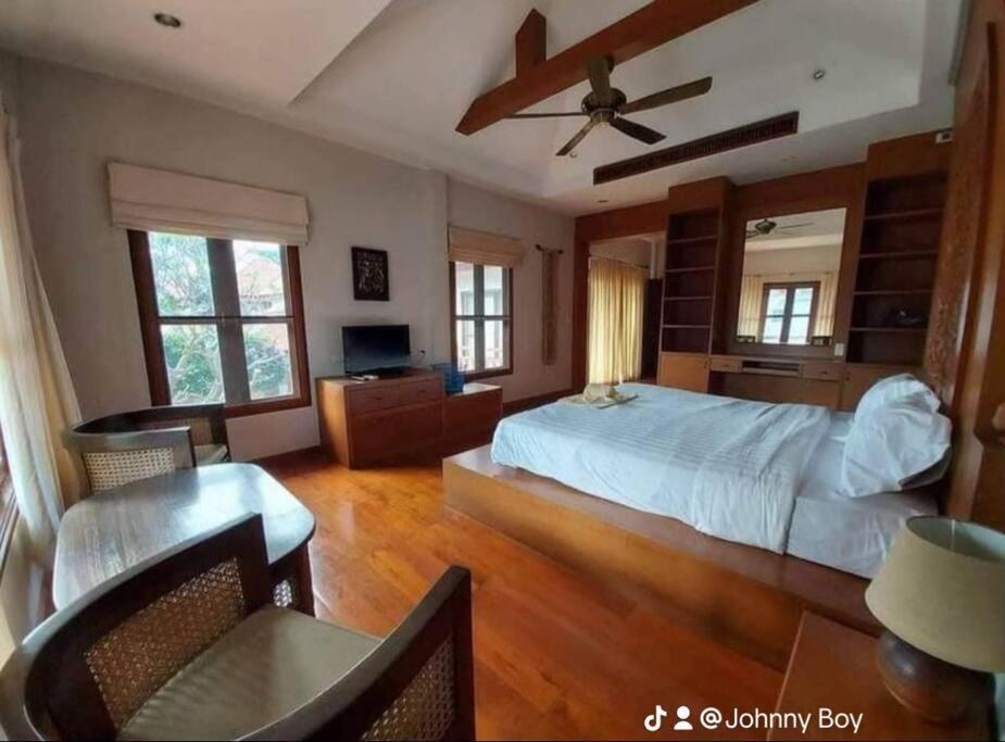 Villa Tranquil Orient Thai 5br Pool Retreat
