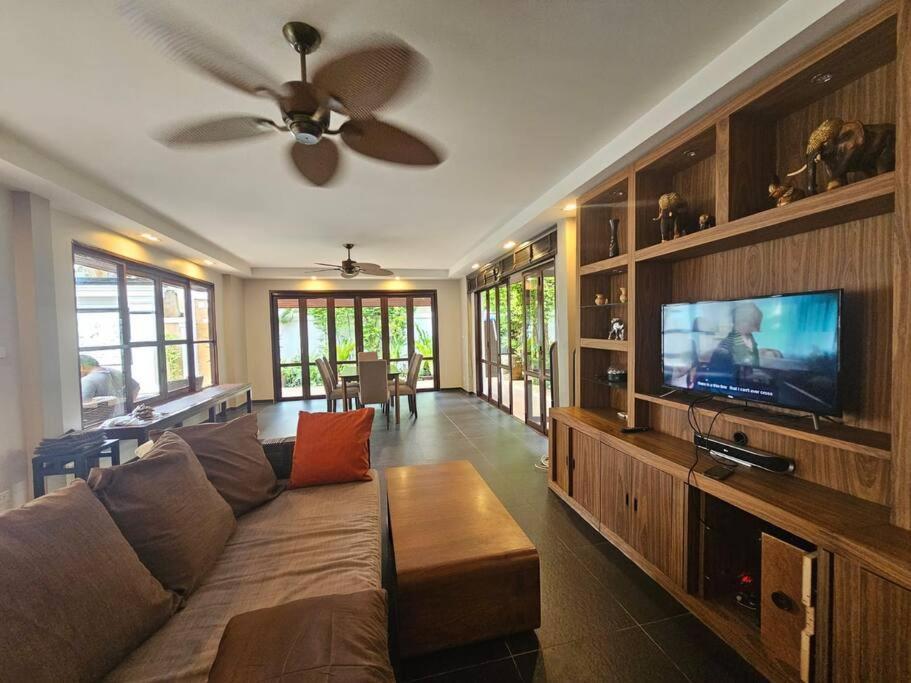 Villa Tranquil Orient Thai 5br Pool Retreat *