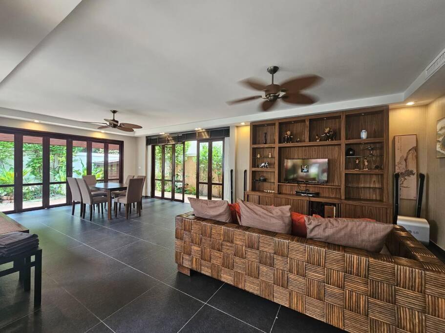 Tranquil Orient Thai 5br Pool Retreat Villa
