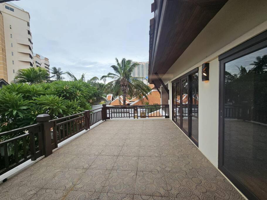 Villa Tranquil Orient Thai 5br Pool Retreat